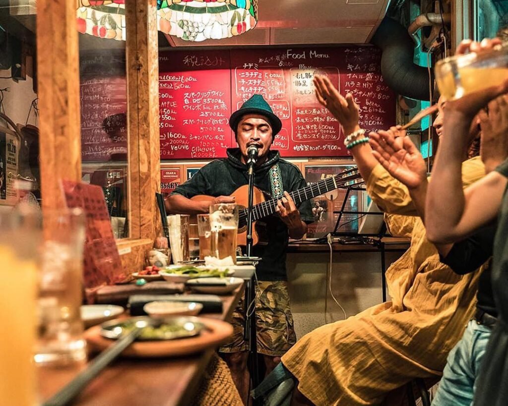 Exploring Late-Night Izakaya Bars in Dotonbori: A Foodie’s Guide to Osaka’s Nightlife